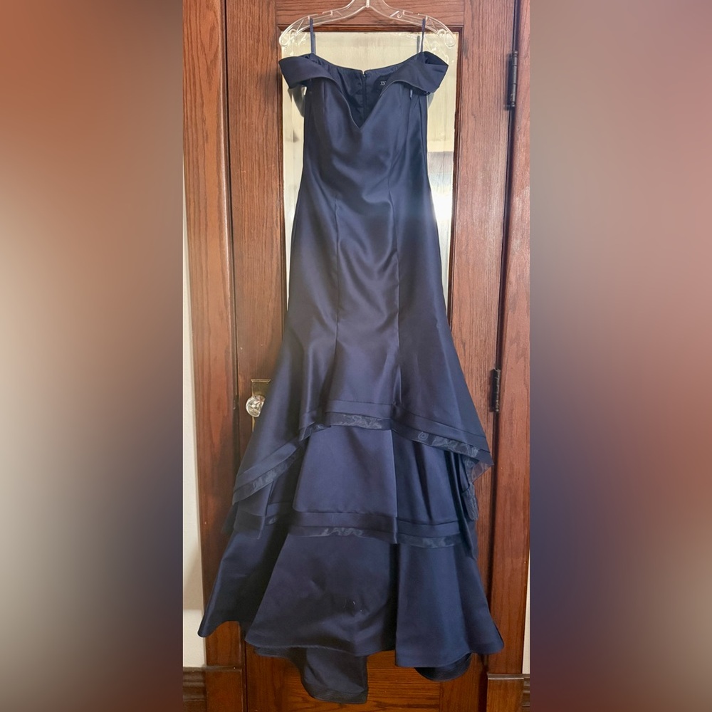Xscape Off the Shoulder Prom Dress Size 6- NWT